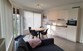 Vakantiestudio Lora met tuintje